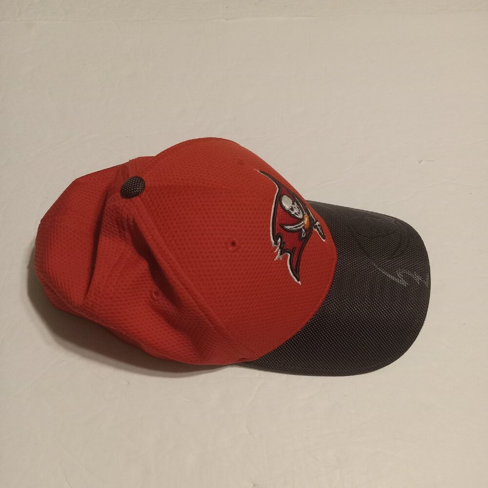 New Era 39Thirty Tampa Bay Buccaneers NFL Fitted Hat/Cap Size Small/Medium - Picture 4 of 9
